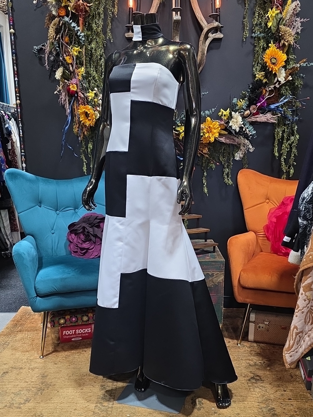 Jessica McClintock Black & White Colorblock Strapless Maxi Gown